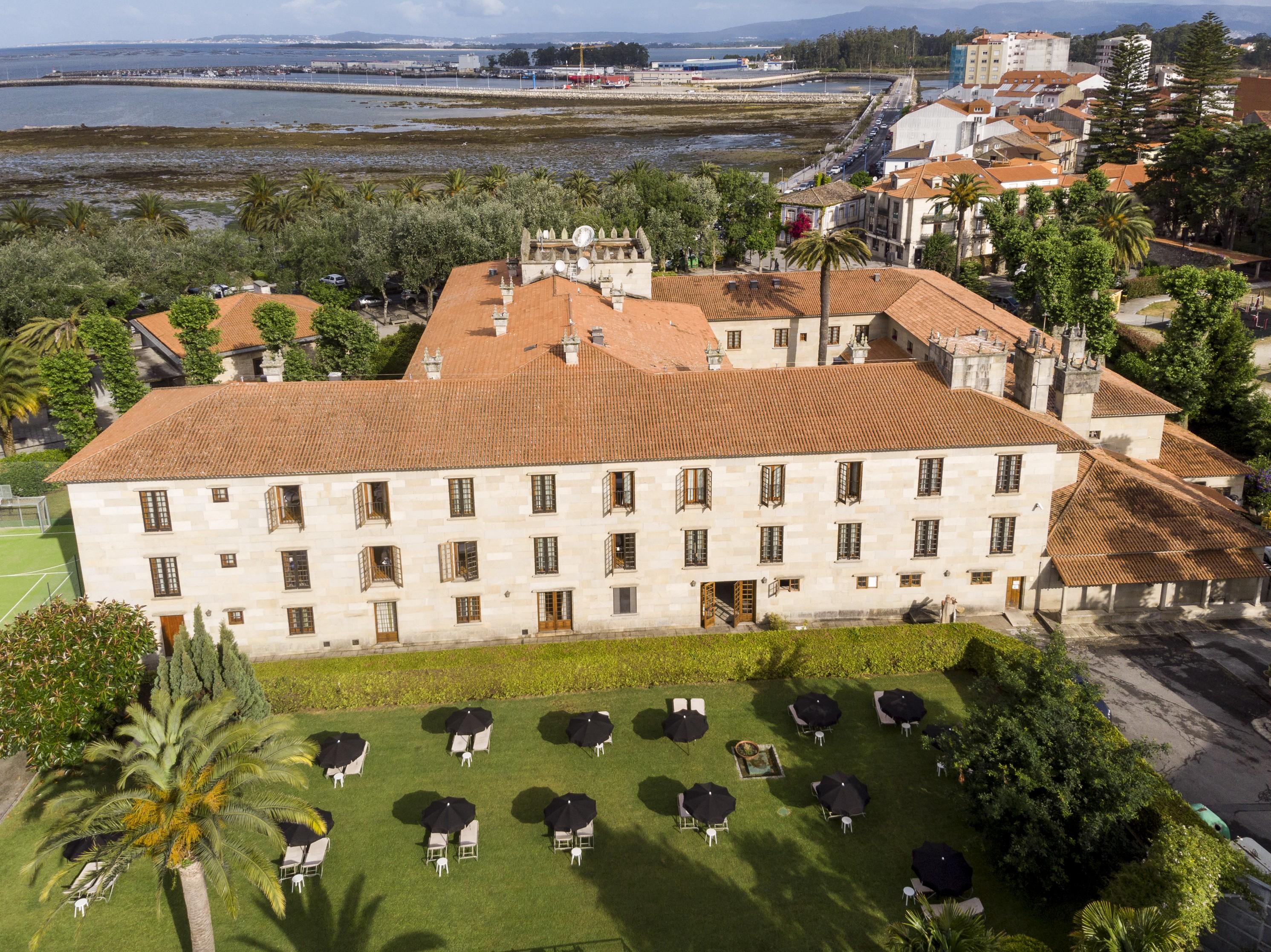 Parador De Камбадос Экстерьер фото